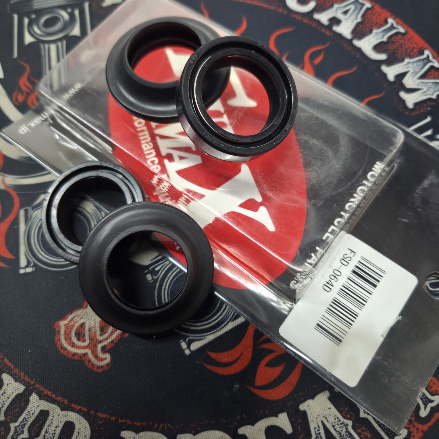 042c91084efa4b7d166fd0c191d80ad3.jpg Пыльники, сальники вилки Tourmax FSD-064D 27*39*10,5