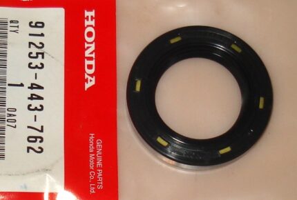 OEM Пыльник колеса 30x47x8 Honda 91253-443-762, аналог 91253-443-761, 91253-MZ0-760 GL 1800, CB/CBR/NT/NTV/ST/VT/VTR/XL