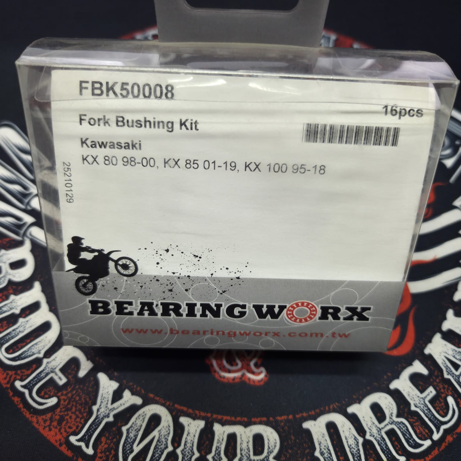 34e8f7c317bc2ccb55d74aa3579baf32.jpg Комплект направляющих вилки BWX FBK50008 Kawasaki KX 80/85 '98-'18, KX 100 '95-'18 аналог AllBalls 38-6058