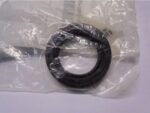 Пыльник колеса Yamaha 93106-28043-00 28*44*7mm
